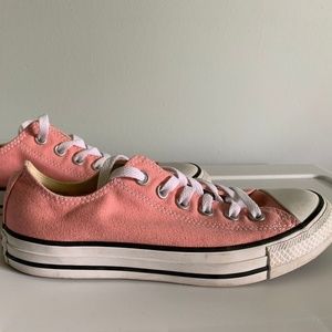 Pink low top Converse